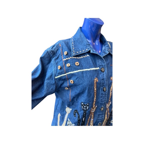 SOLD at market Vintage embroidered cat denim shirt - Picture 13 of 14